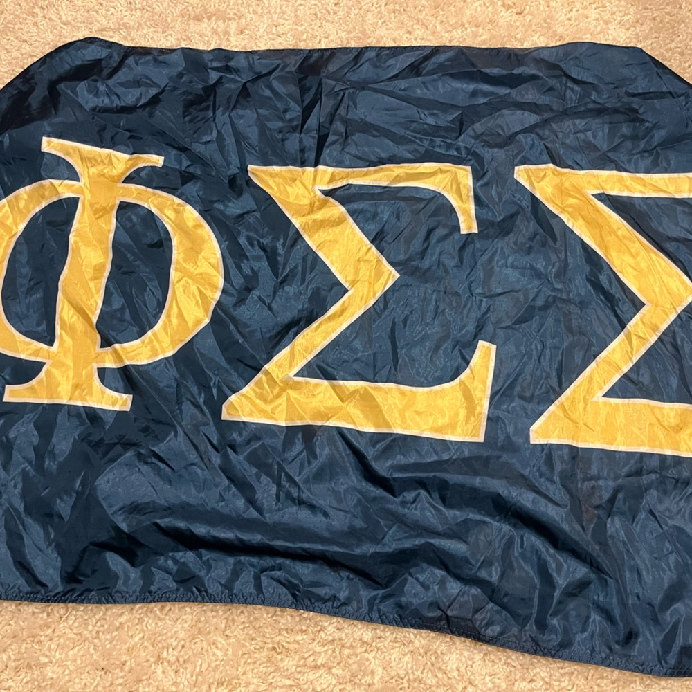Phi Sigma Sigma flag